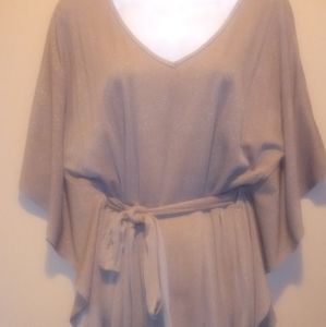 ✨✨Sparkly & flowy light brown caftan top with belt. ✨✨